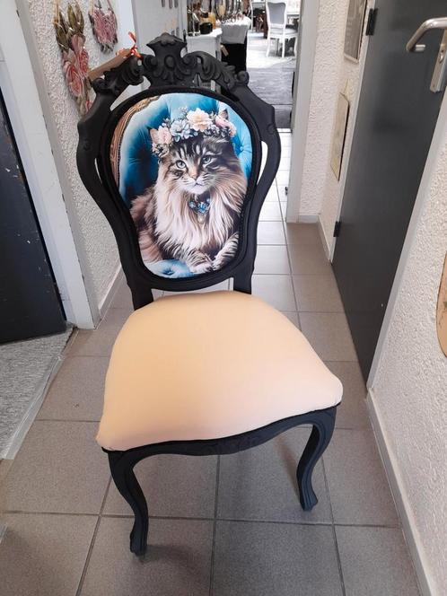 1 x brocante barok stoel met poes opnieuw gestoffeerd, Huis en Inrichting, Stoelen, Zo goed als nieuw, Eén, Ophalen