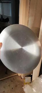 Grote ronde metalen schaal, Ophalen, Zo goed als nieuw, Rond, Metaal