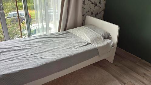 Askvoll bedframe wit, Huis en Inrichting, Slaapkamer | Bedden, Zo goed als nieuw, 90 cm, 200 cm, Hout, Wit, Ophalen