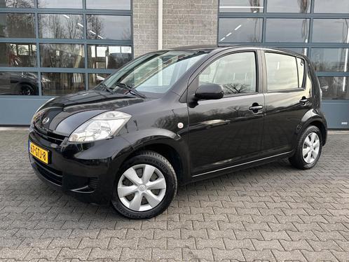 Daihatsu Sirion 2 1.0-12V Premium, Auto's, Daihatsu, Bedrijf, Te koop, Sirion, ABS, Airbags, Alarm, Elektrische buitenspiegels