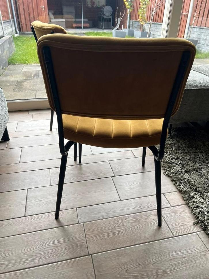 Stijlvolle eetkamerstoelen - okergeel fluweel, Huis en Inrichting, Stoelen, Gebruikt, Vijf, Zes of meer stoelen, Metaal, Overige kleuren