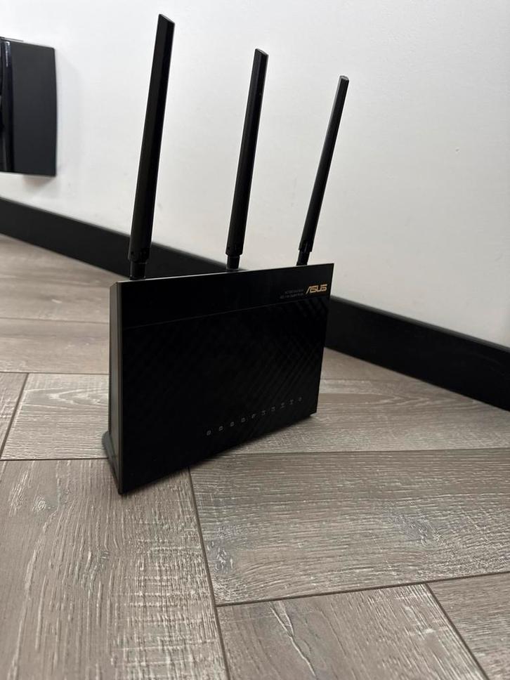 Asus AC1900 Dual Band Router - Uitstekende WiFi!, Computers en Software, Routers en Modems, Zo goed als nieuw, Router, Ophalen