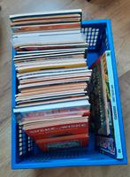 stripboeken een krat vol met 64 stuks, Meerdere stripboeken, Ophalen of Verzenden, Gelezen