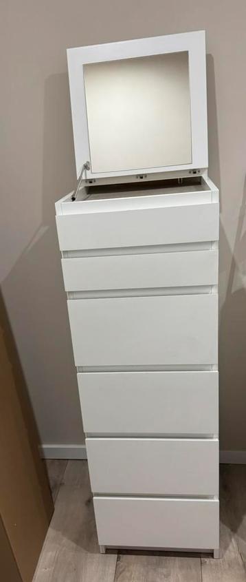 Malm ladekast met spiegel