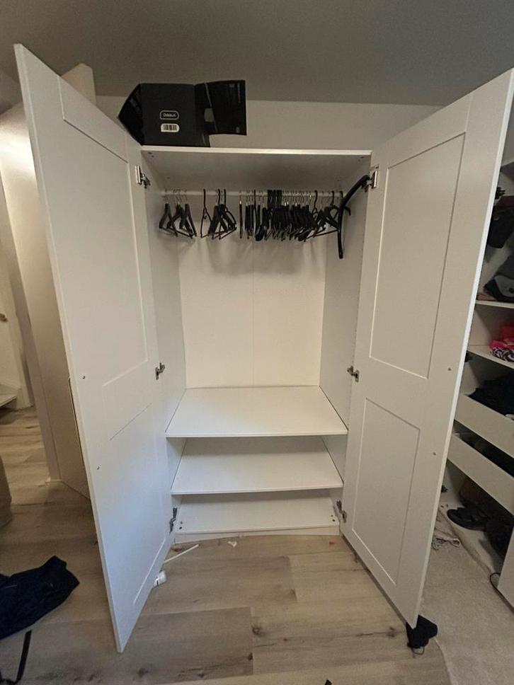 IKEA Pax kast met gouden hendels, Huis en Inrichting, Kasten | Kledingkasten, Zo goed als nieuw, 200 cm of meer, 100 tot 150 cm