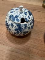 Société Céramique Maastricht, blauw-witte suikerpot & bordje, Ophalen of Verzenden
