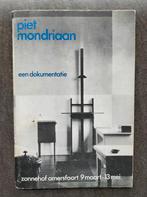 Piet Mondriaan - een dokumentatie (Zonnehof Amersfoort 1973), Gelezen, Ophalen of Verzenden, Schilder- en Tekenkunst