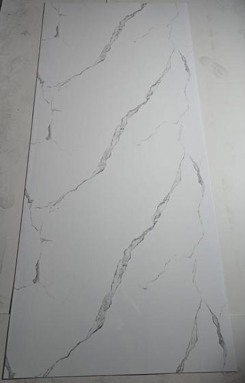 3mm dikte wandpanelen 270X122 beschikbaar voor biedingen
