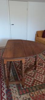 eikenhouten hangoortafel, Ophalen