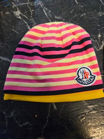Partij Moncler Baby Mutsjes - 34 stuks Nieuw beschikbaar voor biedingen