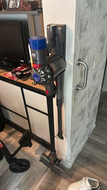 Dyson werkt goed. Gloednieuwe batterij beschikbaar voor biedingen