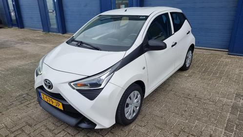 Toyota Aygo Facelift Airco 2019 60306 Km, Auto's, Toyota, Particulier, Aygo, ABS, Airbags, Airconditioning, Boordcomputer, Centrale vergrendeling