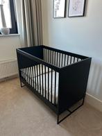 Kidsmill Intense II Babybed Mat Zwart - Zwart - 60 x 120 cm, Ophalen, Zo goed als nieuw, Ledikant