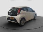 Toyota Aygo 1.0 VVT-i x-play | Camera | Automaat | Bluetooth, 12 maanden, Stof, Gebruikt, 4 stoelen