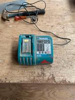 Makita accu oplader, Doe-het-zelf en Verbouw, Gereedschap | Machine-onderdelen en Toebehoren, Ophalen of Verzenden, Gebruikt