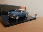 Volvo 121 Amazon 1961 grijsblauw/wit dak van IXO 1:43
