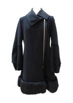 BCBGMaxazria jas maat m 38/40(nl) zwart met grote bontrand., Maat 38/40 (M), Zwart, BCBGMaxazria, Ophalen of Verzenden