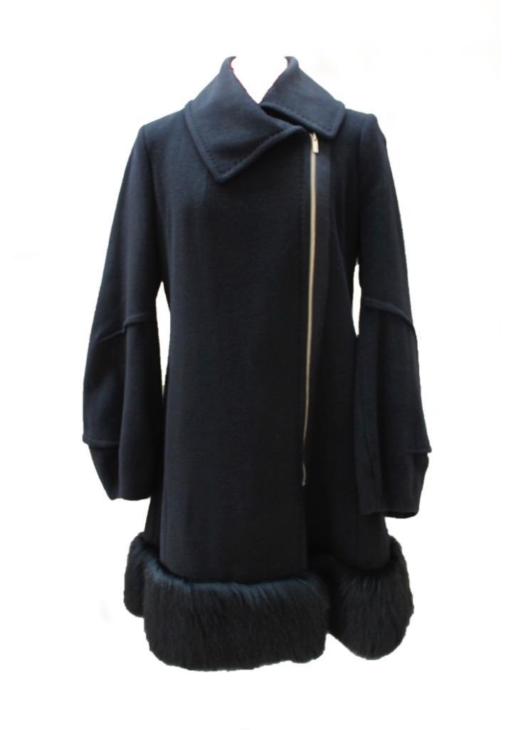 BCBGMaxazria jas maat m 38/40(nl) zwart met grote bontrand., Kleding | Dames, Jassen | Winter, Zo goed als nieuw, Maat 38/40 (M)
