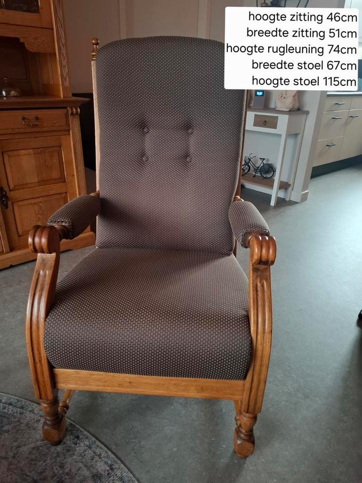 Fauteuil in hout en stof, Huis en Inrichting, Fauteuils, Zo goed als nieuw, Hout, Stof, 50 tot 75 cm, Minder dan 75 cm, Ophalen