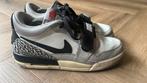 NIKE Air Jordan maat 39 (grijs/wit), Nike, Ophalen of Verzenden, Sneakers of Gympen, Grijs