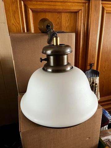 Huiskamer lamp met dimmer beschikbaar voor biedingen