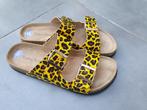 Sandalen met dierenprint mt 40 Fausta Moretti, Geel, Zo goed als nieuw, Fausta Moretti, Sandalen of Muiltjes
