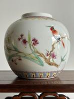 Chinese porseleinen famille rose gemberpot sealmerk, Verzenden