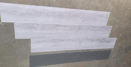 76 m2 plak Pvc . Colour 103-Silver Oak, Huis en Inrichting, Stoffering | Vloerbedekking, Nieuw, Laminaat, 75 m² of meer, Ophalen
