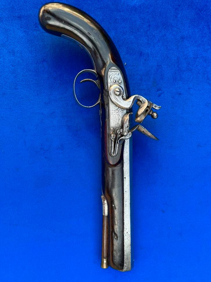 Antiek pistool vuursteenpistool officiers circa 1830, Verzamelen, Overige Verzamelen, Zo goed als nieuw, Ophalen of Verzenden