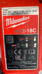 Milwaukee oplader M12-18C, Ophalen of Verzenden, Zo goed als nieuw