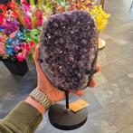 amethist op standaard, Verzamelen, Mineralen en Fossielen, Ophalen of Verzenden, Mineraal