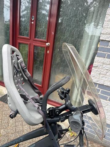 yepp fietsstoeltje met windscherm, 2 montageblokken, sleutel beschikbaar voor biedingen