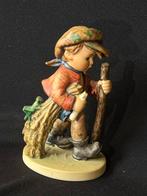 Hummel Beeldje #386 - Wandelaar, Ophalen of Verzenden