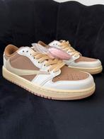 Travis Scott Nike Dunk, Verzenden, Nieuw, Sneakers of Gympen