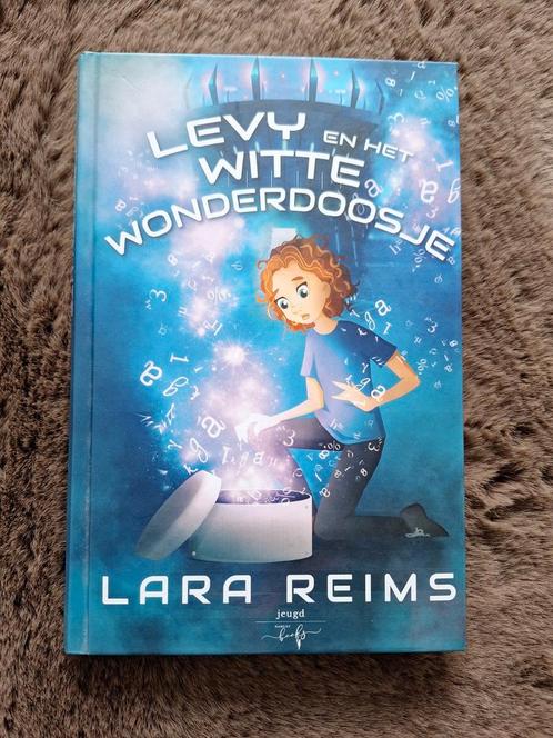 Lara Reims - Levy en het Witte Wonderdoosje, Boeken, Kinderboeken | Jeugd | 10 tot 12 jaar, Zo goed als nieuw, Ophalen of Verzenden