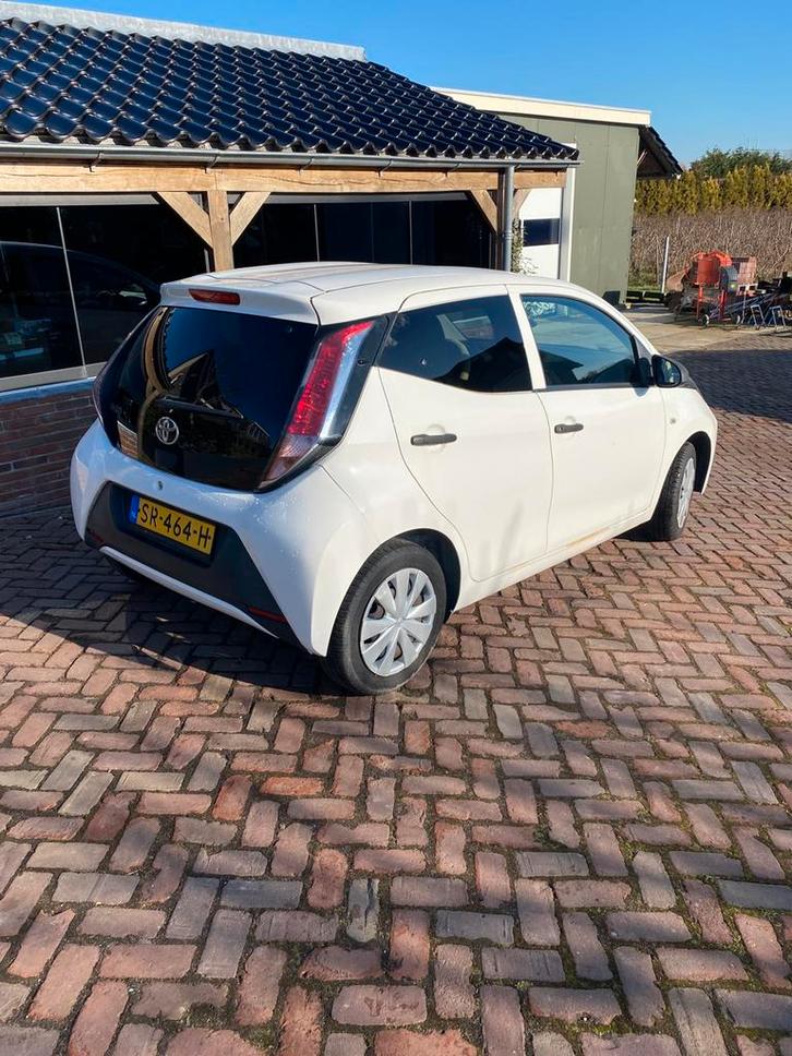 Toyota Aygo 1.0 12V Vvt-i Ddrs 2015 Wit, Auto's, Toyota, Particulier, Aygo, Airbags, Benzine, A, Hatchback, Handgeschakeld, Geïmporteerd