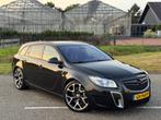 Opel Insignia Sports Tourer 2.8 T OPC 4x4 325 PK! Navi | Xen, Auto's, Euro 5, Gebruikt, Parkeersensor, Zwart