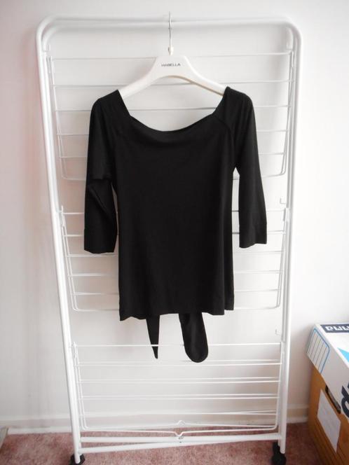 Ischiko leuke aparte top maat 38 Open rug, Kleding | Dames, Tops, Zo goed als nieuw, Maat 38/40 (M), Blauw, Korte mouw, Ophalen of Verzenden