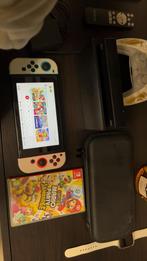 Nintendo Switch + Super Mario Party Jamboree, Spelcomputers en Games, Spelcomputers | Nintendo Switch, Ophalen, Met games, Zo goed als nieuw