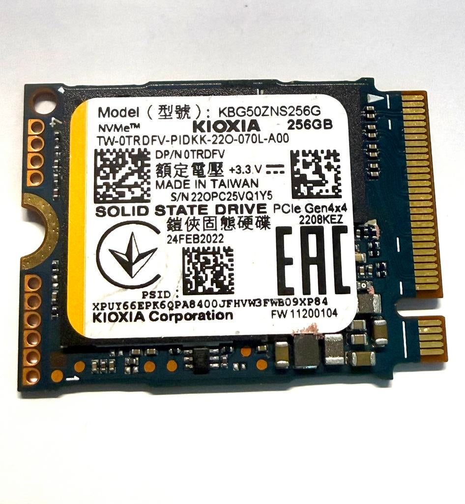 Kioxia 256GB NVMe SSD – PCIe Gen4x4, Verzenden, Zo goed als nieuw, Laptop, Overige aansluitingen