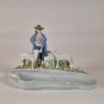Vintage porseleinen beeldje / schaaltje - herder met schapen, Antiek en Kunst, Ophalen of Verzenden