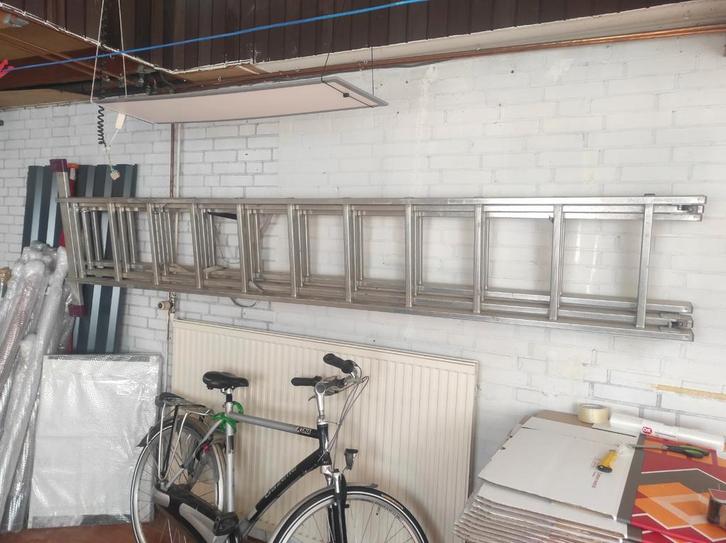 Robuuste Schuiflader - Uitschuifbaar tot 8m, Doe-het-zelf en Verbouw, Ladders en Trappen, Ophalen