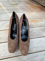 Alexandria suede pumps 38,5 nieuw, Alexandria, Bruin, Nieuw, Ophalen of Verzenden