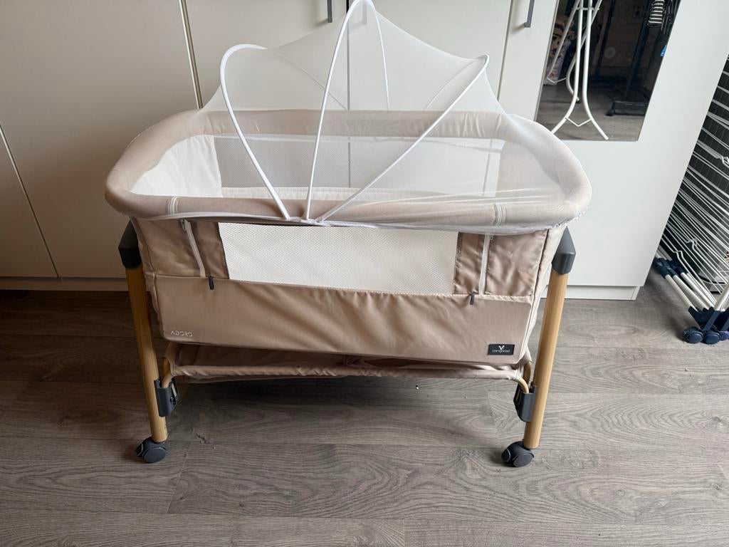 Cangaroo Beige Co Sleeper - Zo goed als nieuw!, Kinderen en Baby's, Babywiegjes en Ledikanten, Ophalen, Zo goed als nieuw, Wieg