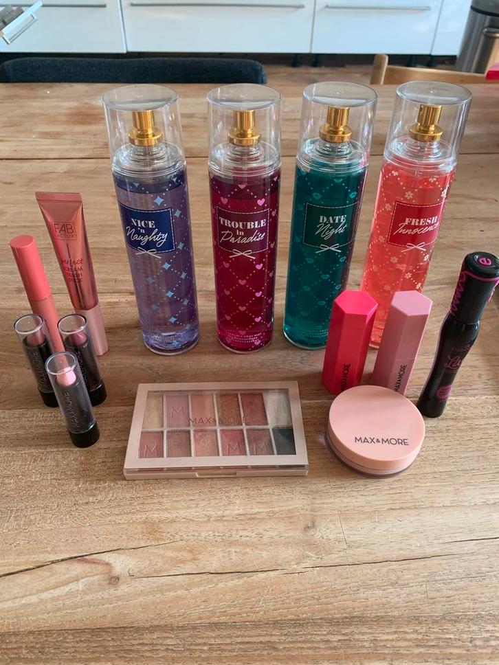Make-up Set Max & More, Sieraden, Tassen en Uiterlijk, Uiterlijk | Cosmetica en Make-up, Zo goed als nieuw, Make-up, Gehele gezicht