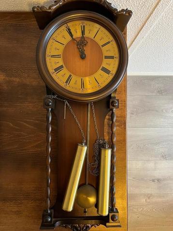 Wandklok  beschikbaar voor biedingen