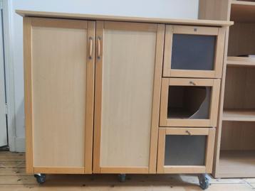 Kast Prenatal beschikbaar voor biedingen