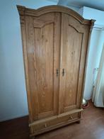 Antieke houten kledingkast, Ophalen