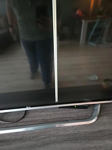 LG UHD 4K TV 49inch  beschikbaar voor biedingen