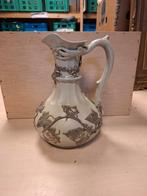 Antieke kan met bladerdecoratie Villeroy en Boch, Antiek en Kunst, Antiek | Keramiek en Aardewerk, Ophalen